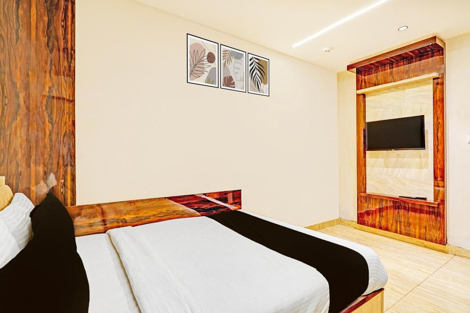 Super Townhouse Indiranagar Hotel Bangalore Buitenkant foto
